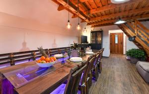 Cozy Home In Vukovoj With Wi-Fi 