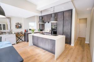 Swanky London pad in Putney