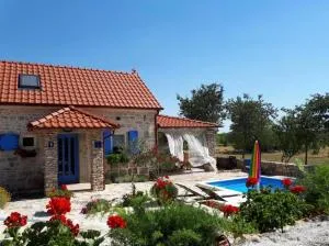 Holiday Home Toma - Krnete