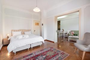 Plaka Residence by AthenianKeys