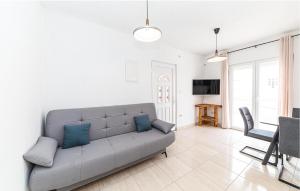 Lovely Apartment In Sevid With Kitchen