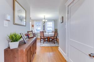 Lovely Carytown Home Walk to Shops and Restaurants