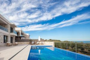 Oinolithos Luxury Villas