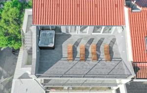 Amazing Apartment In Petrcane With Wifi