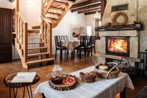 Na kwietnej łące - chata w Bieszczadach wysokich