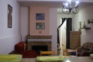 Hospedium DLJ Marmolejo Central - Montoro