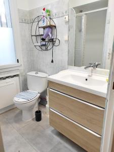 Appartements Guynemer 3 pieces de vie - villa - Terrasse- Clim : photos des chambres