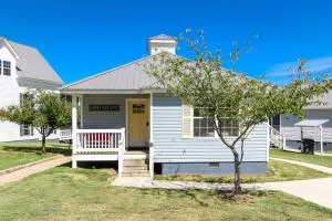 House # 47 Happily Ever After (No Pets) - Centre