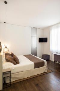 Double Room room in Blanq Carmen Hotel