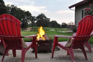 Balcony Suite 2 Fraser Family Vineyard Stay in Amador