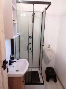 Świetna Chatka nad jeziorem