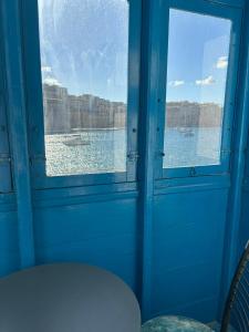 Traditional Maltese Sea View Apartment