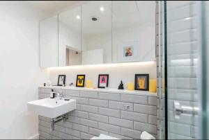 cozy 1 bedroom flat in Soho