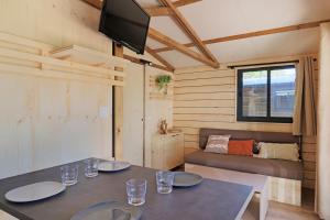 Campings Camping les vergers de Squividan *** : photos des chambres
