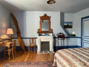 B&B / Chambres d'hotes Chateau de la Huberdiere : photos des chambres