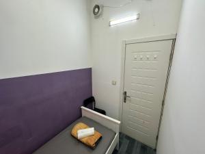 Calm Partition Room Near Mashreq Metro