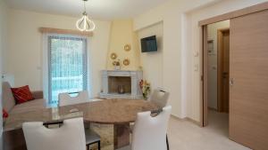 The Miller House under Meteora