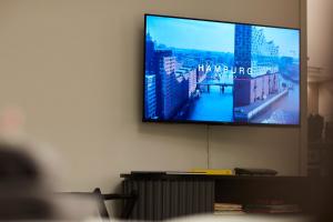 R B Apartment am Airport Hamburg - 1-4 Personen - Küche - Smart TV - Waschtrockner - kostenloser Parkplatz - perfekt für Geschäftsreisende oder Familien