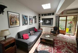 Appartements Tranquil apt with patio, Pezenas historic centre : photos des chambres