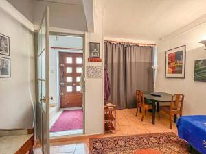 Appartements Tranquil apt with patio, Pezenas historic centre : photos des chambres
