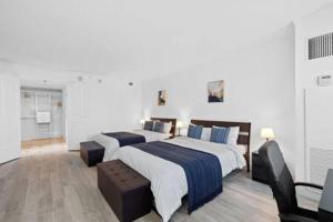 2BR 3BA Ocean Front condo on the Boardwalk CozySuites