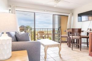 Wave Watcher Oceanfront on the Boardwalk - 4hvězdičkové hotely ve městě Carolina Beach