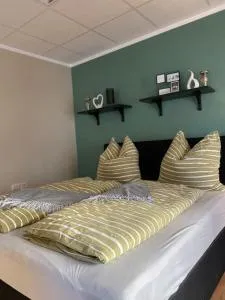 Ferienwohnung Königsstraße mit Waschmöglichkeit, ohne Dusche - Zschopau