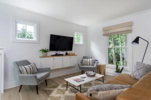 Cottontail Cottage Pet-friendly, Fire Pit & 10 Min. to Downtown AVL!