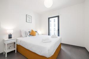 Appartements Queen Riviera : climatisation, parking, terrasse : photos des chambres