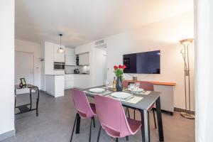 Appartements Queen Riviera : climatisation, parking, terrasse : photos des chambres