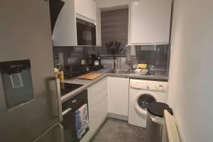 Top Hat Luton flat free parking