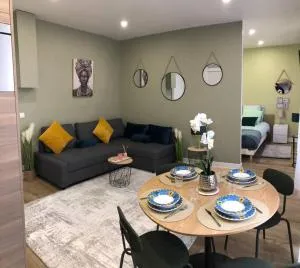 Lechapée belle a 2 min du métro 9 Robespierre Porte de montreuil - 蒙特勒伊