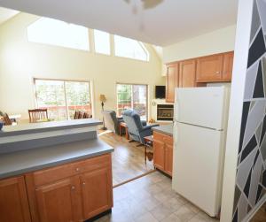 The Retreat at the Creek - Pet Friendly