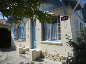 Villa proche centre et plage - V04245