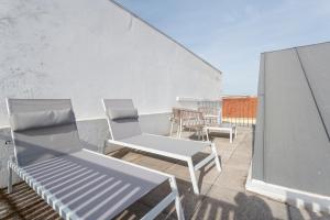 Barbadinhos Apartments in Lisbon Historic Neighborhood