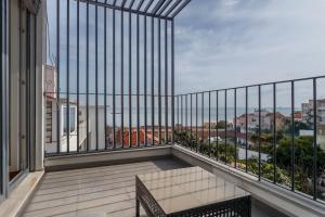 Barbadinhos Apartments in Lisbon Historic Neighborhood