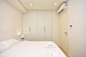 Brand New ! Seaside Apt with Poolview & Parking