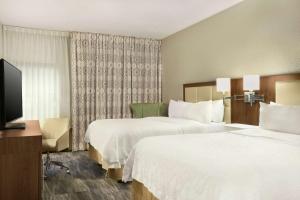 Room with Two Queen Beds - Non-Smoking room in Hampton Inn Findlay