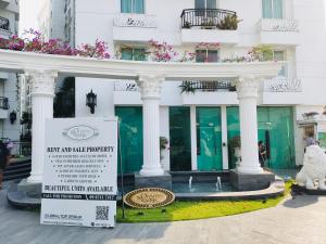 Pattaya center luxurious garden apartment 2