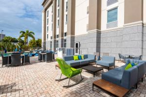 Hampton Inn & Suites Fort Myers-Colonial Boulevard