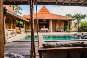 Private Pool Villa located in Jungle 5 mins from Uluwatus Beaches