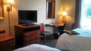 Room with Two Queen Beds - Non-Smoking room in Hampton Inn Greenwood