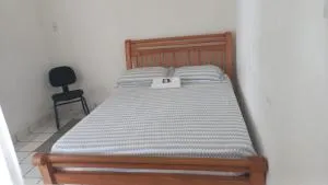 Excelentes Quartos com banheiros privativos - Várzea