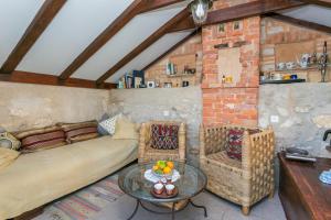 Seaside holiday house Kastel Novi, Kastela - 22292