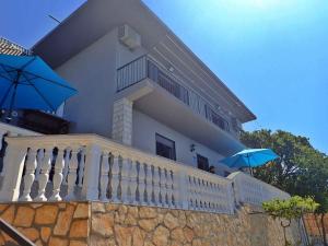 Apartments in Baric Draga 38513