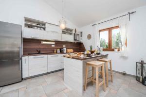 Holiday home in Jasenice 31210