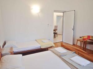 Apartment in Starigrad-Paklenica 6860