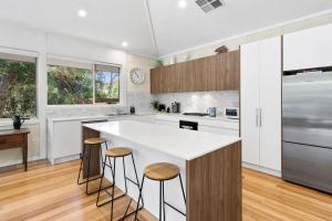 Alexander in Old Lonnie