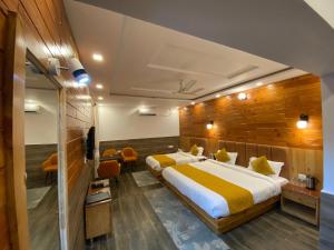 The Aesthetic Hotel & Restaurant