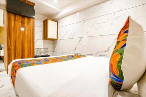 FabHotel Shubham Inn - Nr Jain Mandir, Bhandup West